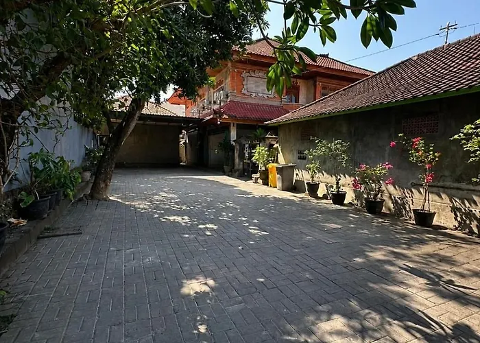 Popi Legian Apartment *